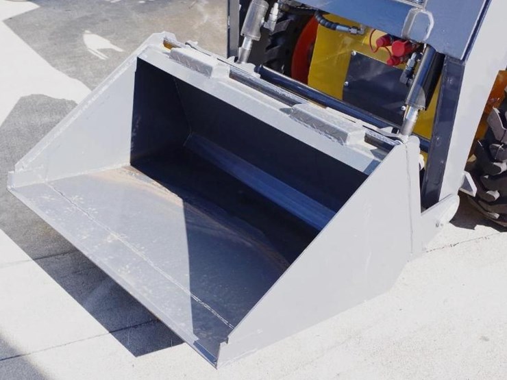 2025-cfg-industrial-skid-steer-loader-w/-cab,-rato-gasoline-engine,-30hp,-m/n-krw232,-unused-image-5