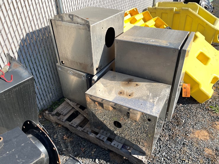 #5696-•-(4)-truck-mount-toolboxes-image-3