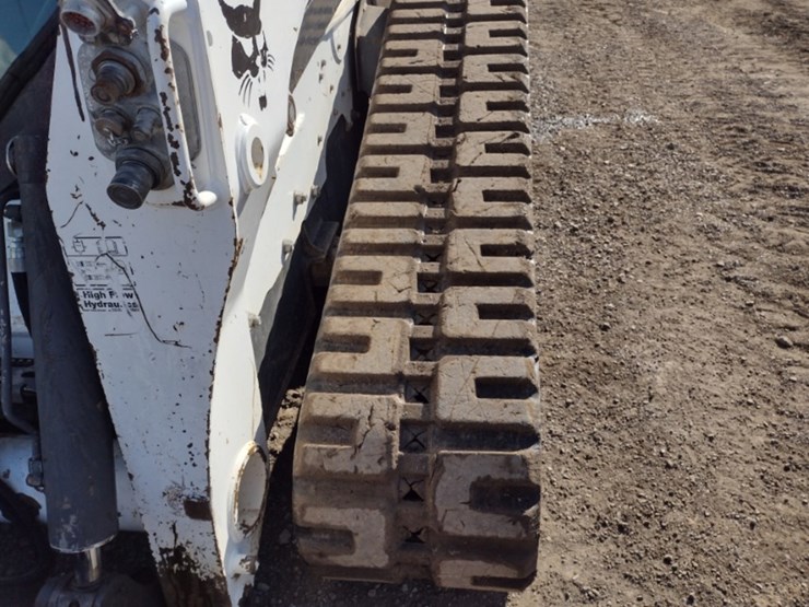 bobcat-t870-image-28