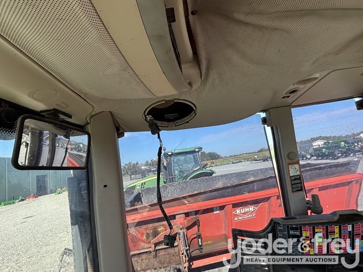 2004-john-deere-7320-image-8