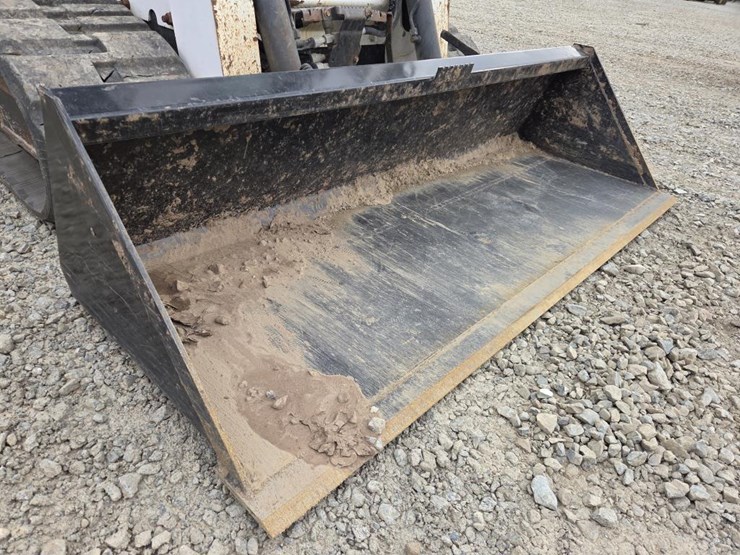 2019-bobcat-t740-image-9