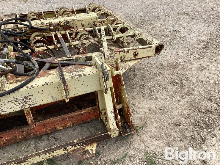 small-bale-accumulator-image-13