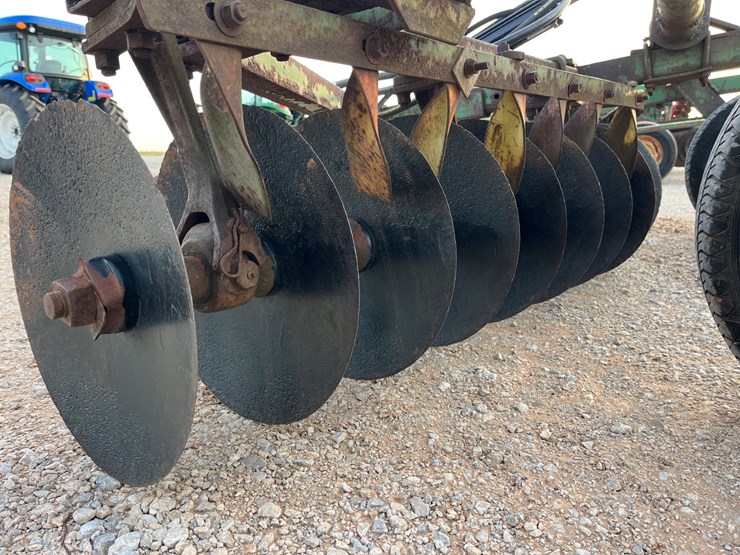 john-deere-bw-image-12