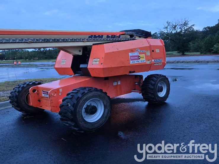2008-jlg-660sj-image-1