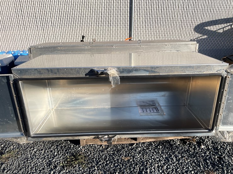 #5653-•-hd-unused-semi-trailer-toolbox-image-6