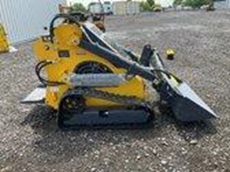 #1012-•-unused-landhero-mini-skid-steer-loader-image-26