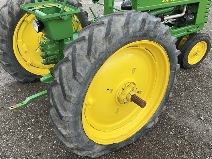 john-deere-b-image-27