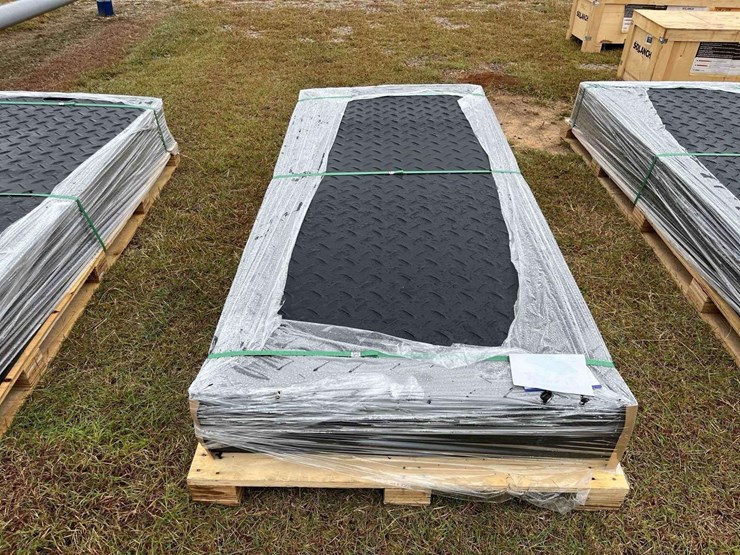 4ft-x-8ft-ground-protection-mats-image-1