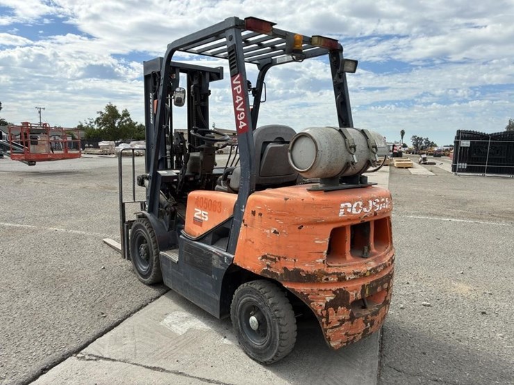 2014-doosan-g25g-image-4