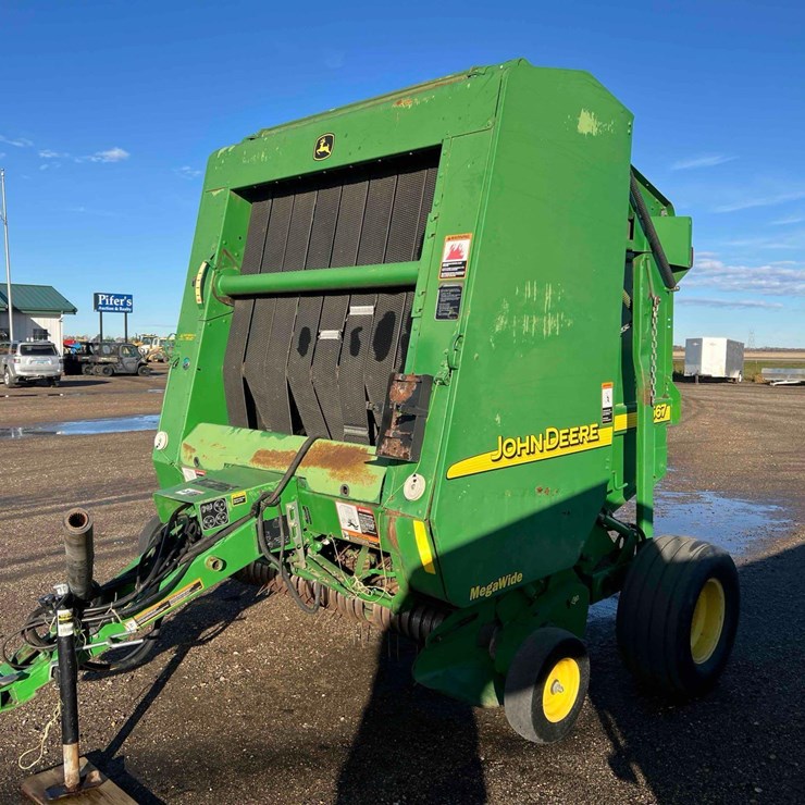 JOHN DEERE 567