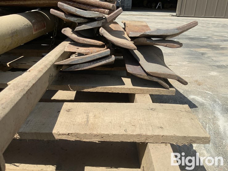 rhino-15'-rotary-mower-replacement-blades-image-13