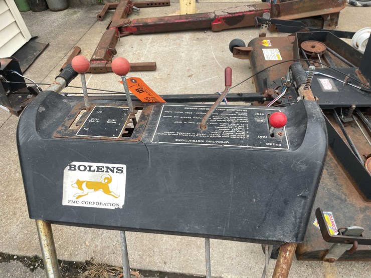 #14035-•-(2)-bolens-24"-snow-blower-(o4)-image-17