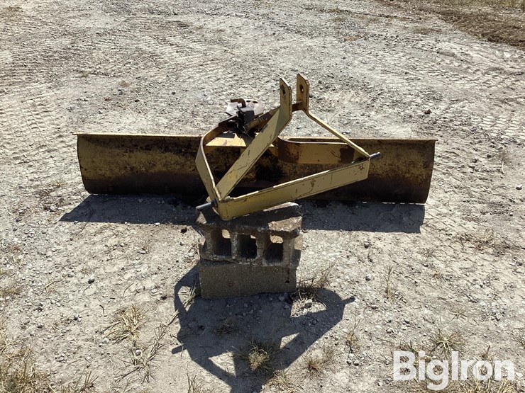 6'-3-pt-rear-blade-image-2