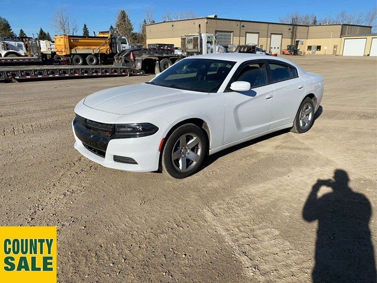 2021-dodge-charger-rwd-4dr-sedan-image-1