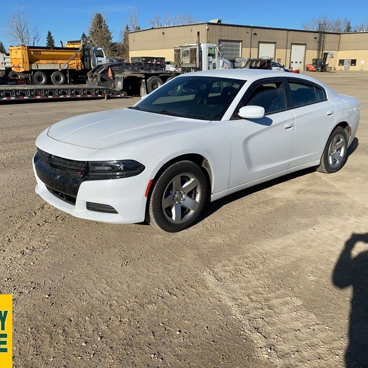 2021 Dodge Charger RWD 4dr Sedan