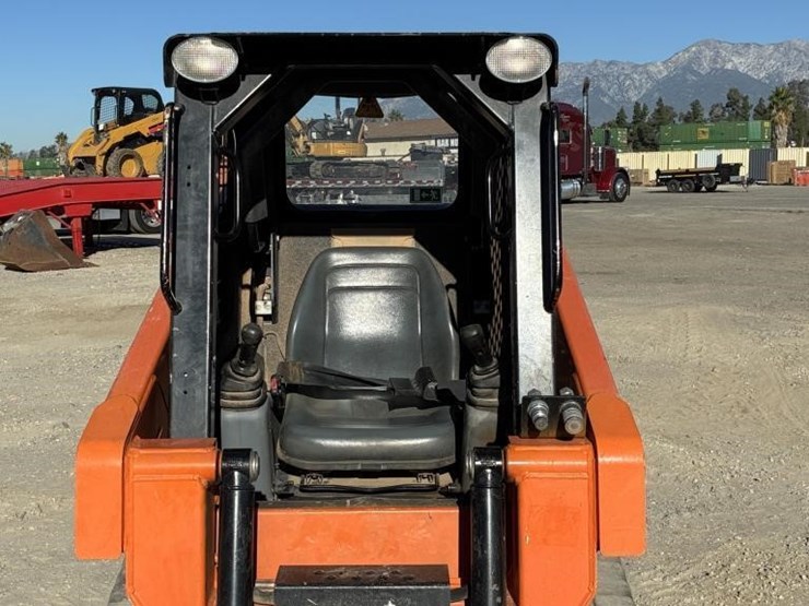 2021-gehl-rt105-image-12