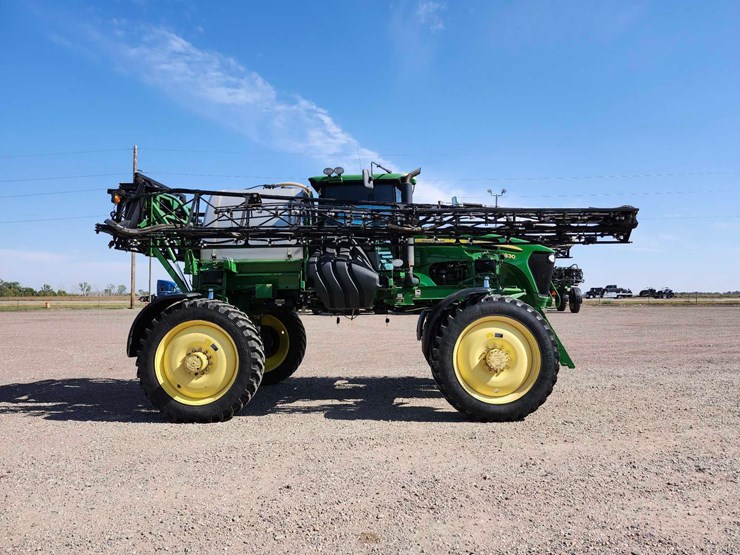 2010-john-deere-4830-image-8