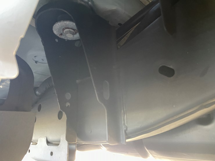 2025-chevrolet-silverado-image-29