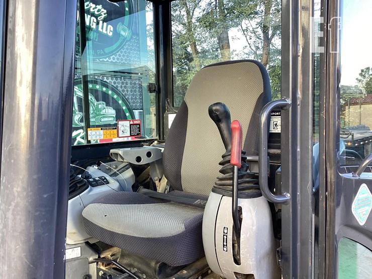 2017-deere-60g-image-15