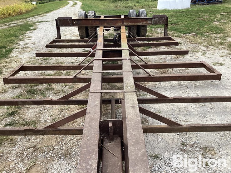 homemade-round-bale-hay-trailer-image-12