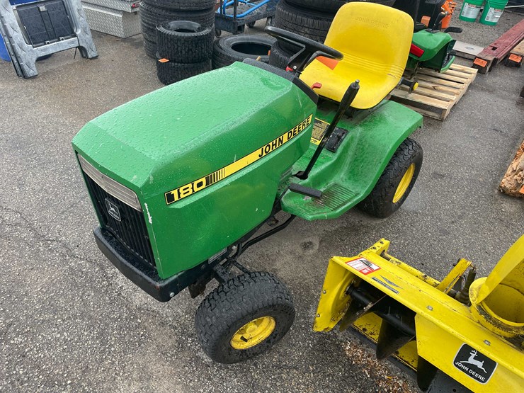 john-deere-180-image-1