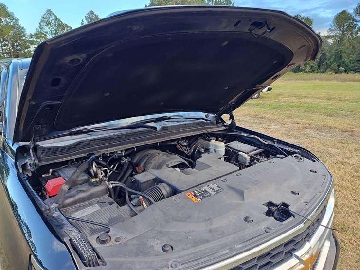 2019-chevrolet-tahoe-image-9