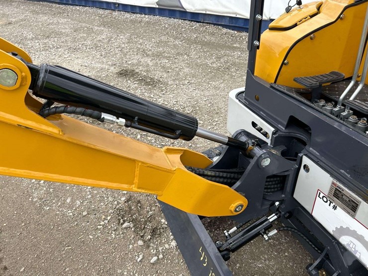 2025-sdlanch-sdle20-mini-excavator-image-19