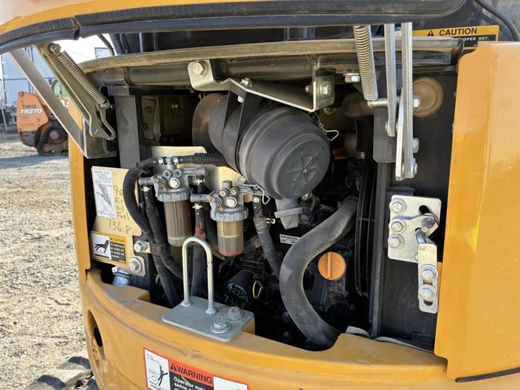 2022-deere-17g-image-16