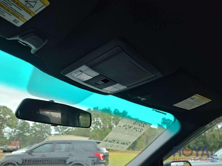 2016-ford-explorer-image-7