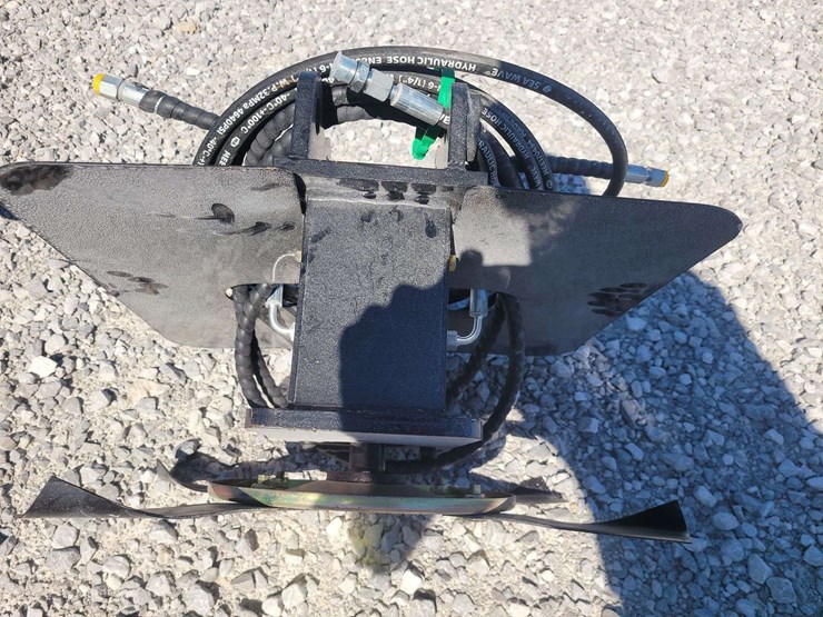 mini-excavator-hedge-cutter-image-2