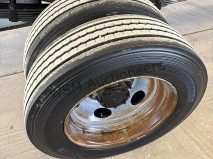 2016-ford-f550-image-8