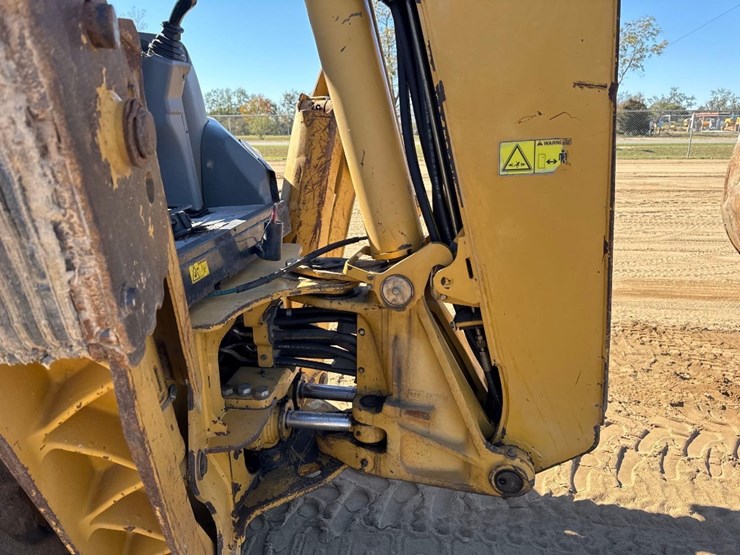 caterpillar-430d-it-image-17