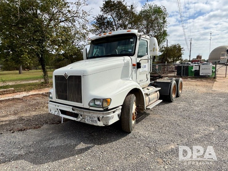 2005-international-9200i-image-1