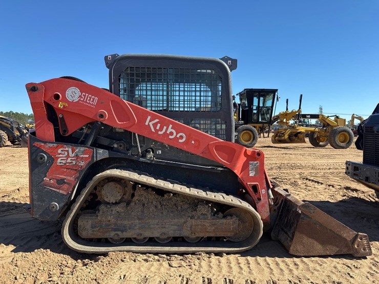 kubota-svl65-2-image-5