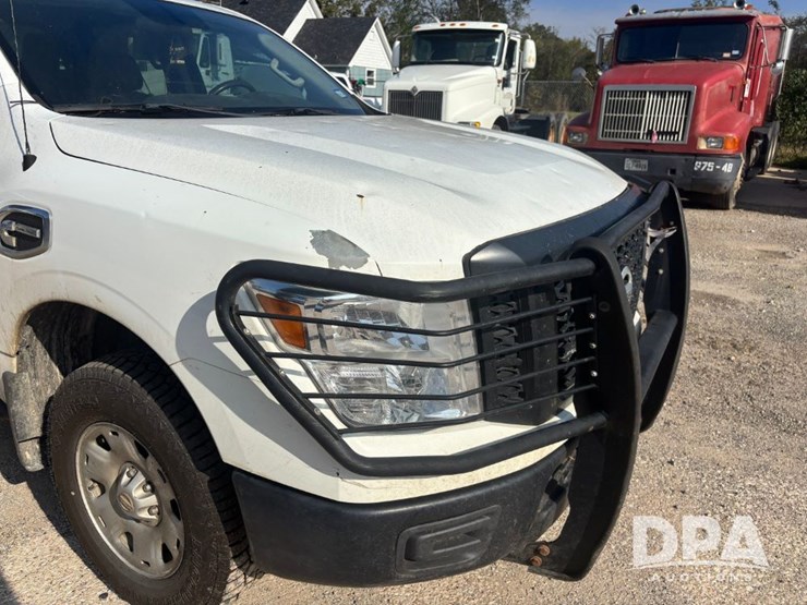 2018-nissan-titan-image-47