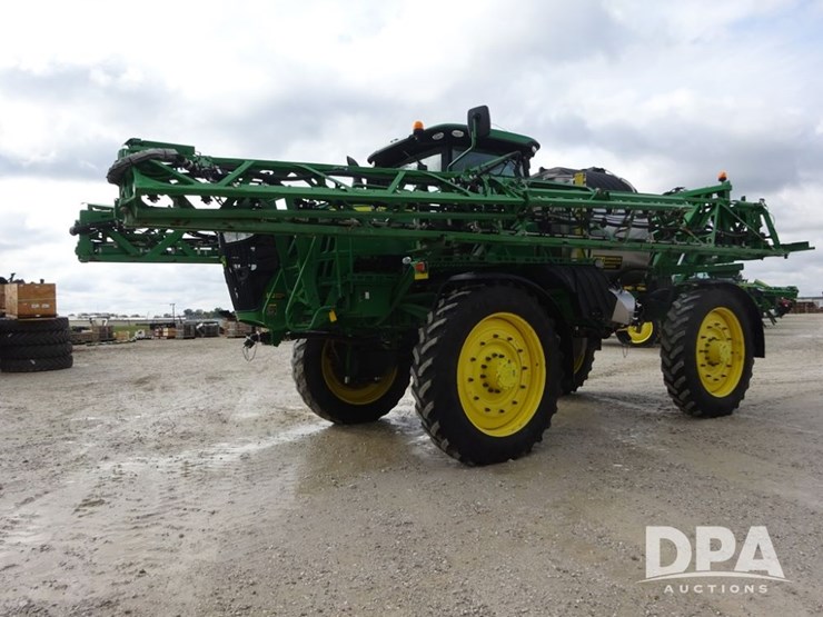 2021-john-deere-r4045-image-13