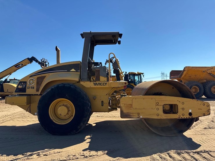 caterpillar-cs-563-image-5