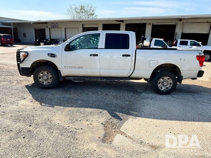 2018-nissan-titan-image-12