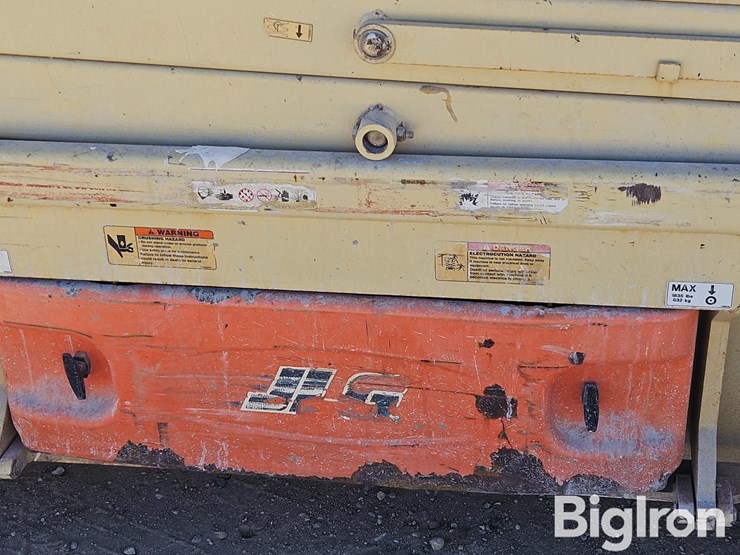 2006-jlg-2630es-image-11