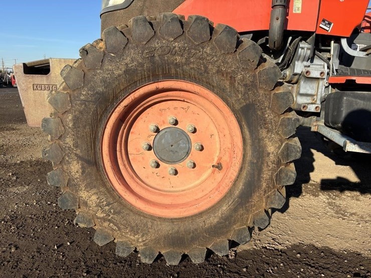 2006-kubota-m6040-image-35