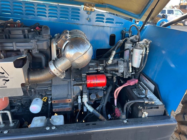 2017-genie-gth844-image-16