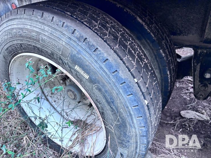 2004-magnolia-trailer-image-30