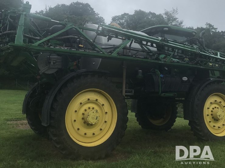 2020-john-deere-r4060-image-2