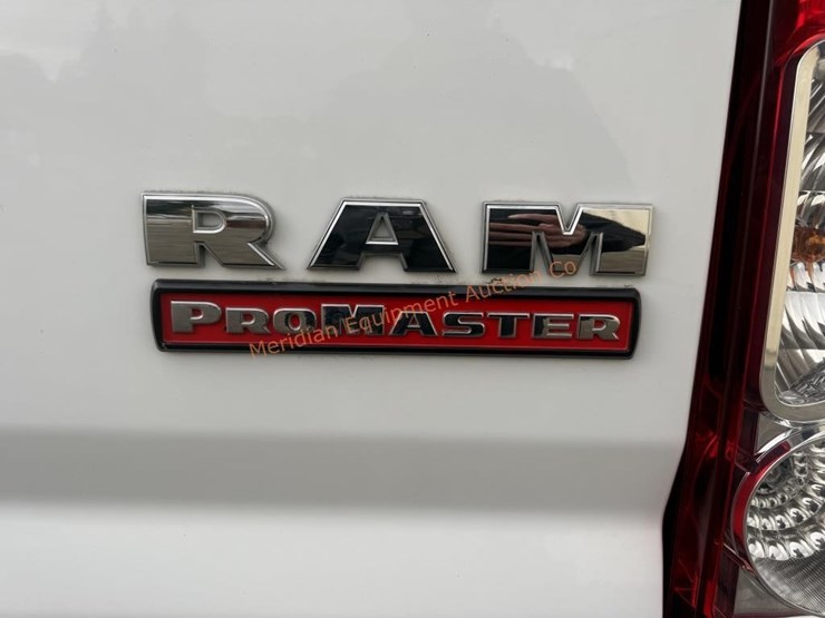 2015-dodge-ram-2500-image-18