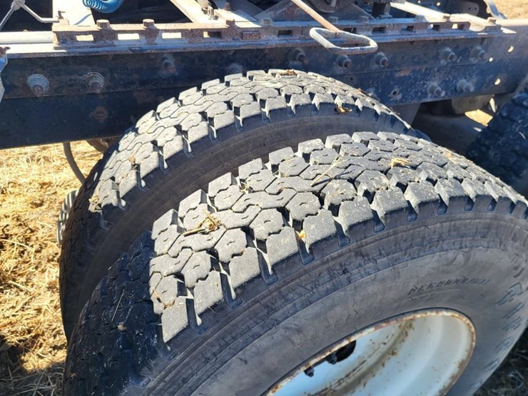 2004-mack-granite-cv713-image-19