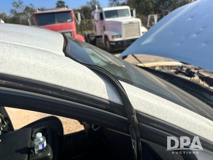 2018-nissan-titan-image-64