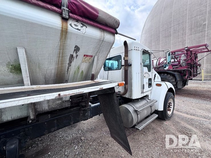 2005-kenworth-t300-image-7