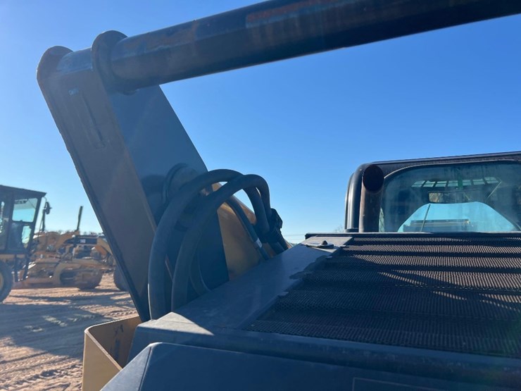 caterpillar-272d2-image-17