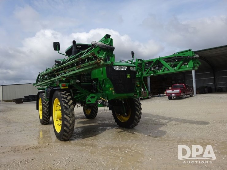 2021-john-deere-r4045-image-3