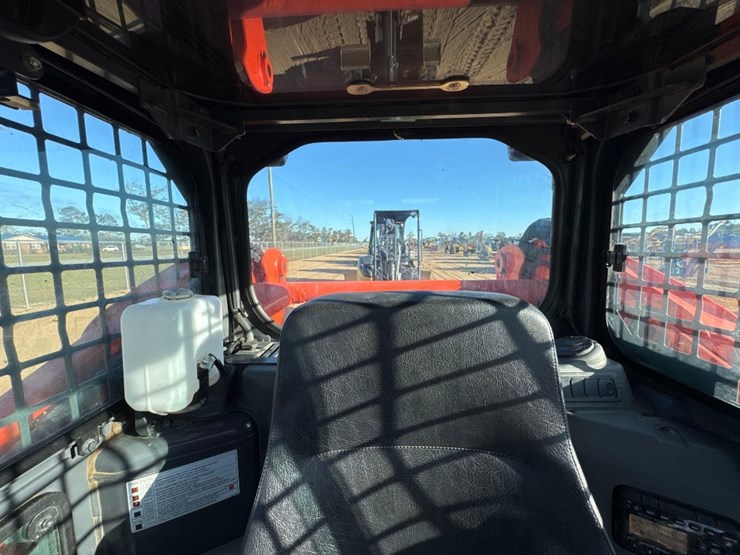 kubota-svl75-2-image-32